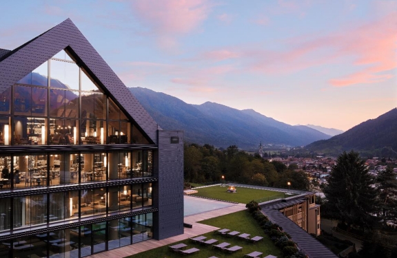 Lefay Resort & SPA Dolomiti.png