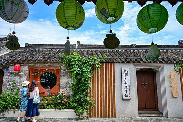 摄影大咖定格的十胜街街景。洛阳晚报李卫超 摄.jpg