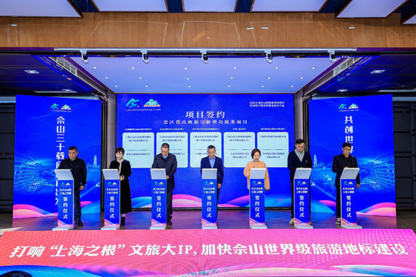 1764124356376086769.jpg PANL5735.jpg